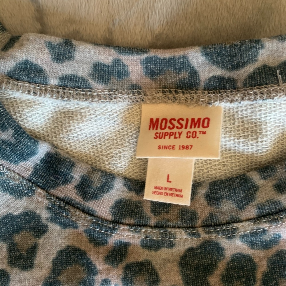 Leopard top - Picture 3 of 5